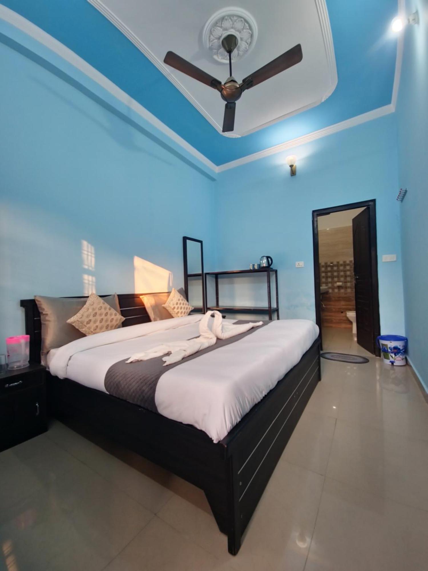 Karwaan Homestay Rishīkesh Buitenkant foto