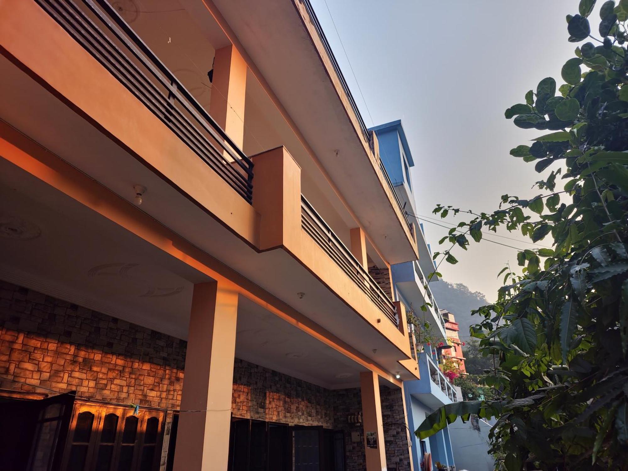 Karwaan Homestay Rishīkesh Buitenkant foto